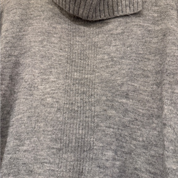 Banana Republic Heather Gray Turtleneck Sweater - Picture 2 of 5